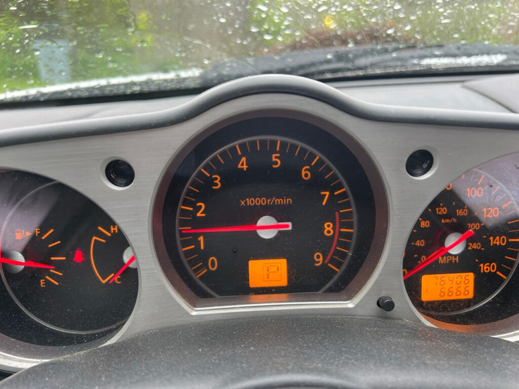 Pictures of Nissan 350Z convertible